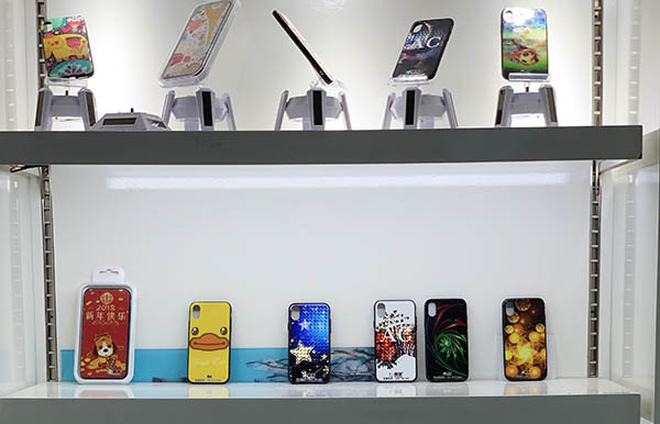 手機殼uv平板打印機打印視頻 手機殼uv平板打印機打印視頻