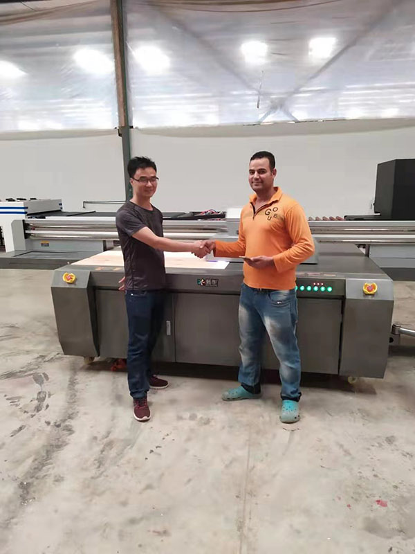 one pass廣州潤彩腰線機飄洋過海服務(wù)埃及客戶